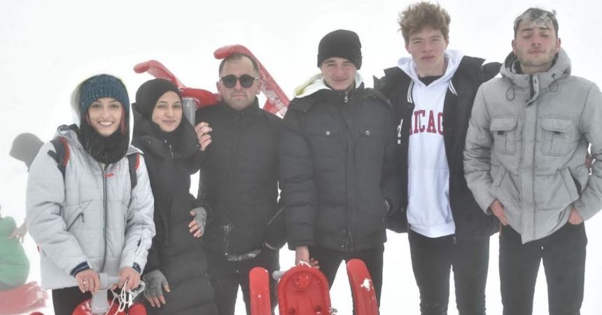 Kar Akdağ'ı şenlendirdi