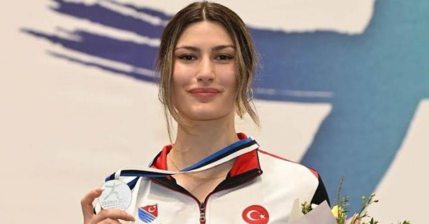 Nisanur gümüşle döndü