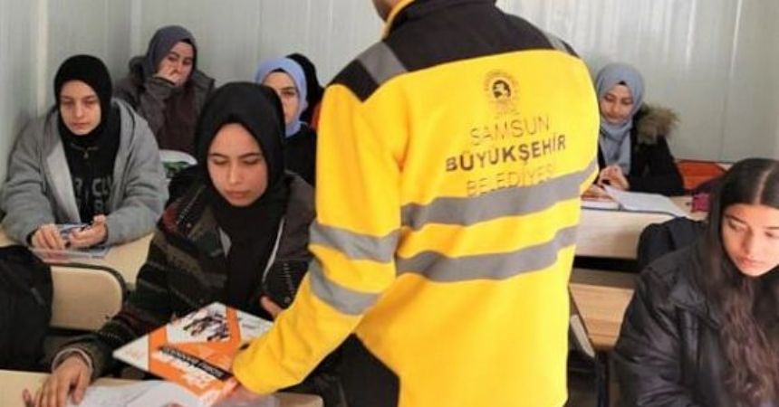 Gençlere 3 Bin yardımcı kitap