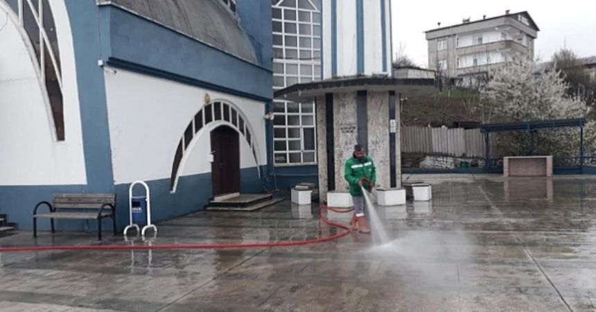 Canik'te camiler temizlendi