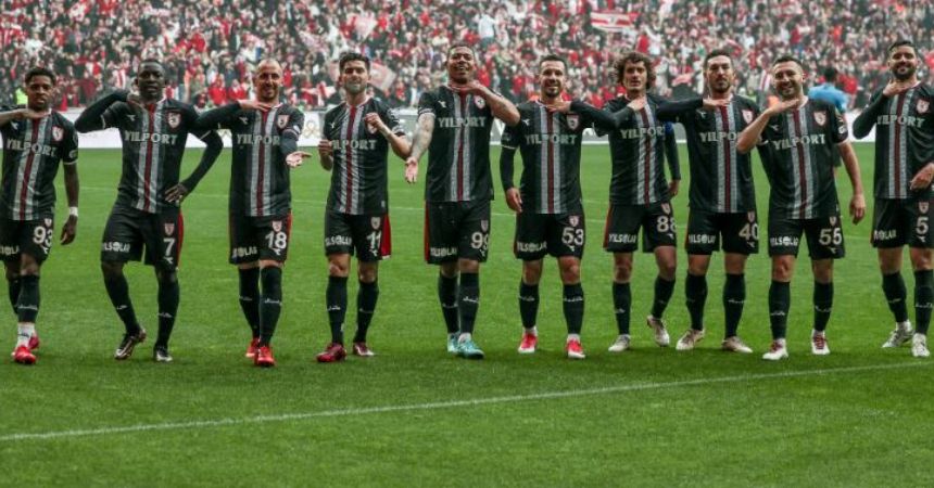 ŞAMPİYONLUK COŞKUSU   4-1