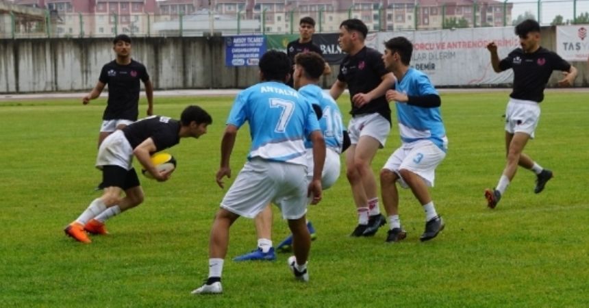 Ragbi finalleri start aldı