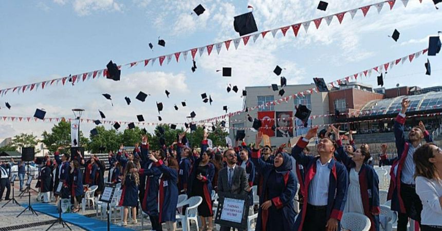 160 mühendis diploma aldı