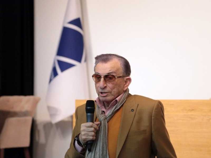 Haldun Dormen: “türk Tiyatrosu En Parlak Dönemini Yaşıyor”