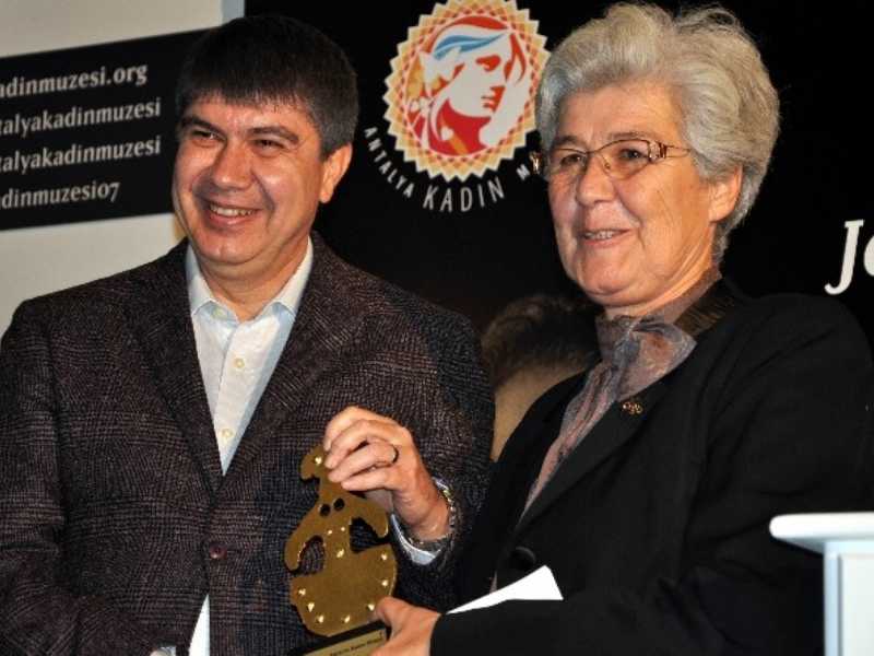 Jale İnan Antalya Yılın Kadını Ödülü Sahibini Buldu