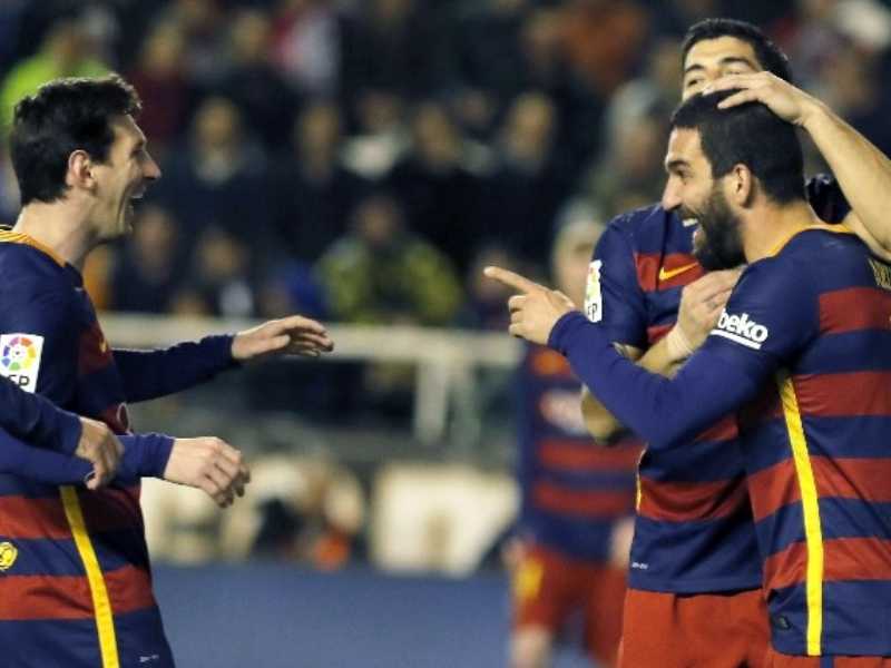 Arda İlk Kırmızı Kartını Gördü Arda İlk Kırmızı Kartını Gördü