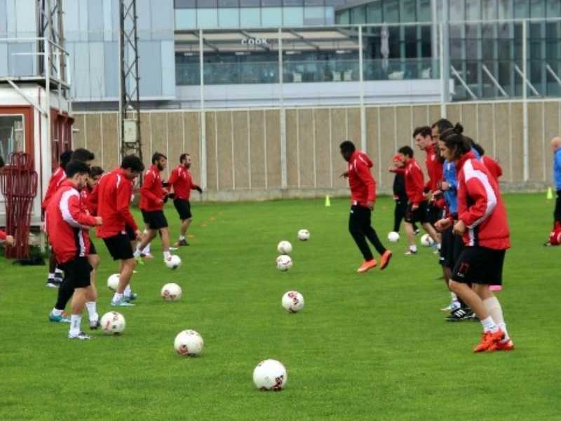 Samsunspor İle Karabükspor 28. Randevuya Çıkacak Samsunspor İle Karabükspor 28. Randevuya Çıkacak