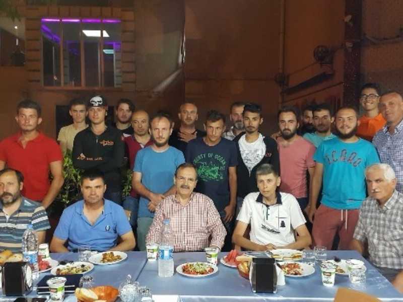 Bafra’da Yamaç Paraşütü Mezunları Belgelerini Aldı Bafra’da Yamaç Paraşütü Mezunları Belgelerini Aldı