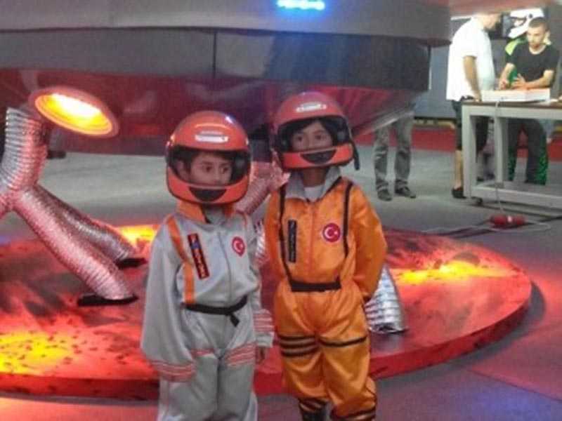 Yeşilyurt Avm’de Ufo Heyecanı