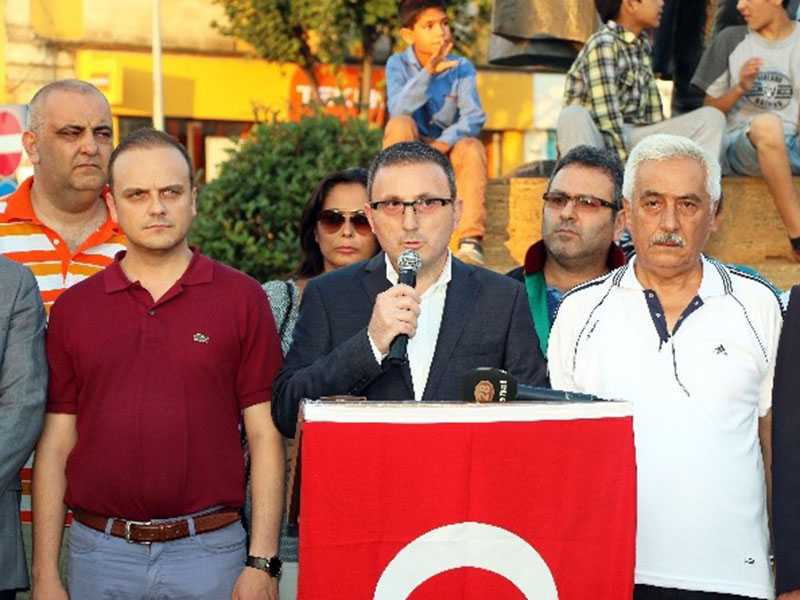 Giresun’da ’darbeye’ Ortak Tepki Giresun’da ’darbeye’ Ortak Tepki