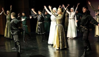 Belediye Konservatuarı Sezonu Açtı Belediye Konservatuarı Sezonu Açtı