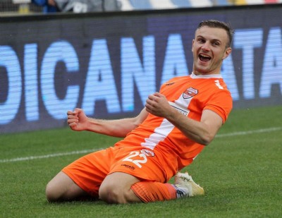 Celil Tahkim'e Gidiyor: Futbol Dışı İşlem 