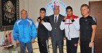 Özyurt'tan başarılı sporculara ödül