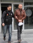 Market gaspçıları polisten kaçamadı