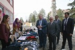 Üniversitelilerden kermes