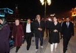'Saraylara gittiğim zaman sinirleniyorum'