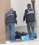 Cami avlusunda pompalı tüfekle cinayet