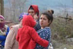 Dede ve ninelerini yangından kurtardılar