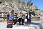 Yöneticilerle öğrenciler kitap okudu