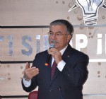 Bakan Yılmaz: İki yılda 80 bin öğretmen...