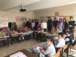 Kırtasiye malzemelerini Köy okullarına dağıttılar