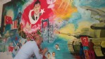 Şehit Halisdemir’i okul duvarına resmetti