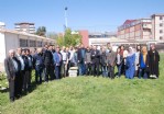 Uysal arılar elden ele dolaştı