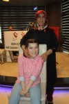 Fedakar anneye 'yılın annesi' oldu