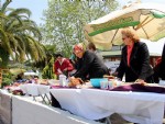 Engellilerden tekerlekli sandalye için kermes
