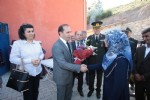 Şehit annesine saray gibi ev yaptılar