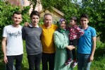 Mert Efe, kedisinin peşinden gitmiş