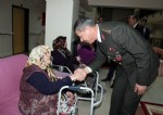Huzurevinde ’Anneler Günü’