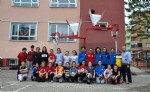 Öğretmenden voleybol smaç makinesi