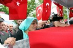 Şehit eşe ağıt