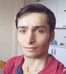 Liseli genç, kalbine yenik düştü