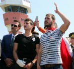 'Şerefsizler sevinmesin'