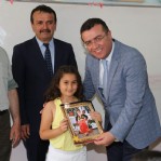 Başkan Taşçı miniklere karne dağıttı