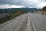 Heyelan tehlikesiyle kapanan yol ulaşıma açıldı