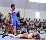 Oğullarını minderde yalnız bırakmadılar