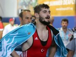 Güreşte 1 altın 1 bronz