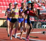 Erkekler bayrakta kürsüdeyiz