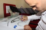 Direksiyonları toplayıp resimlerini çiziyor