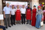 Özel çocuklar sanat ile öğreniyor