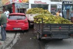 Otomobil ile kamyonet çarpıştı: 3 yaralı