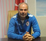 Engin İpekoğlu imzaladı