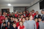Ünlü modacıdan yardım kampanyasına destek