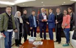 'Parmaklarımla Dokunuyorum, Zihnimle Okuyorum'