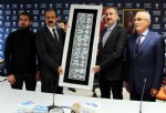 'İbadet edenlerle, ihanet edenleri ayırmak lazım'