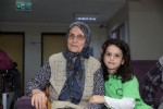 Minik öğrencilerden huzurevi ziyareti