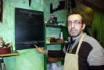 Ekmek ve yemekten sonra 'askıda tıraş' dönemi